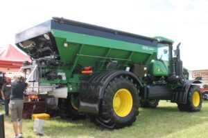 SS400+ Spinner Spreader